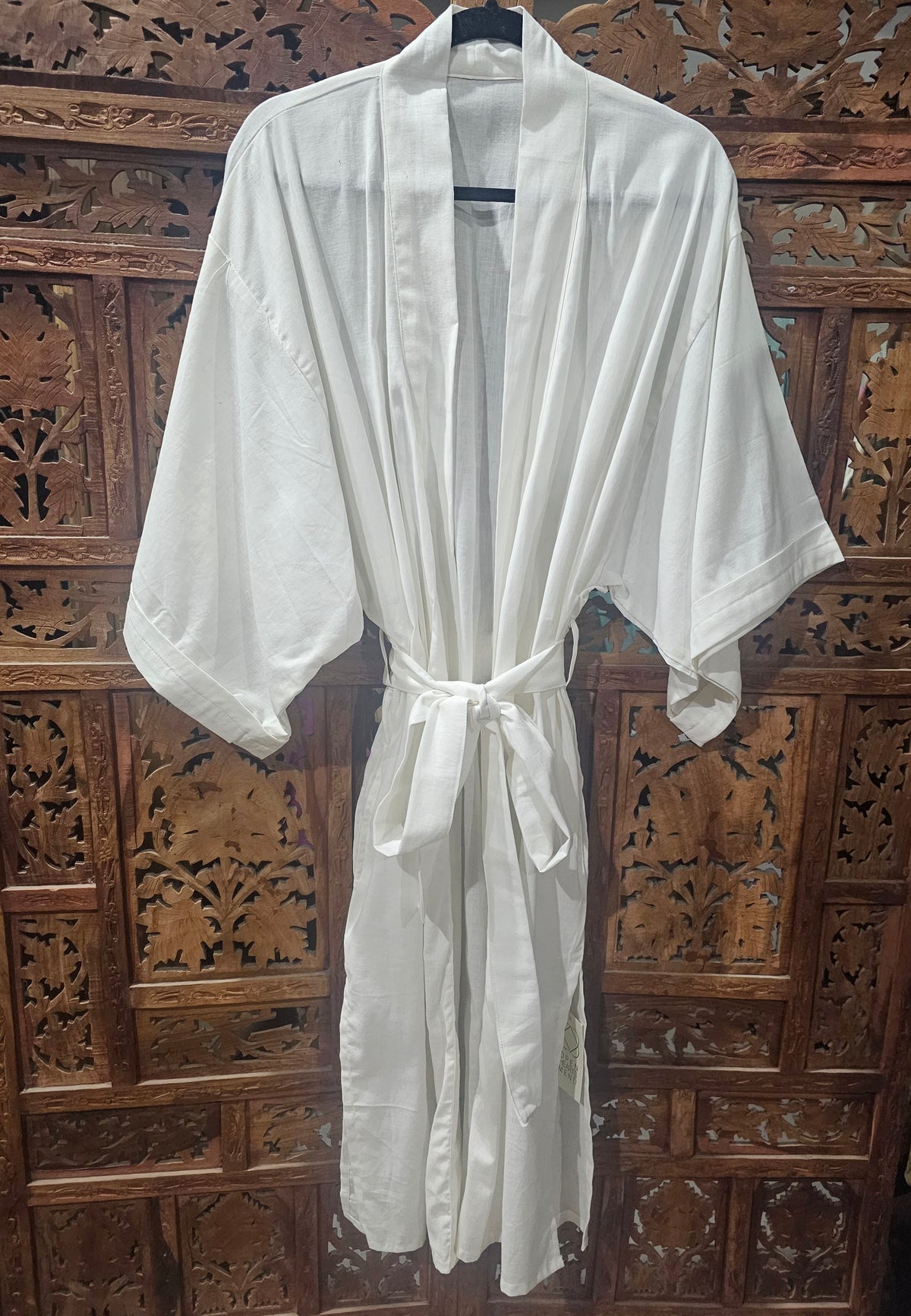 "Long Sleeve Linen Belted Kimono with pockets, crafted from 100% breathable linen, fitting sizes 10-16, available in various sophisticated colors."