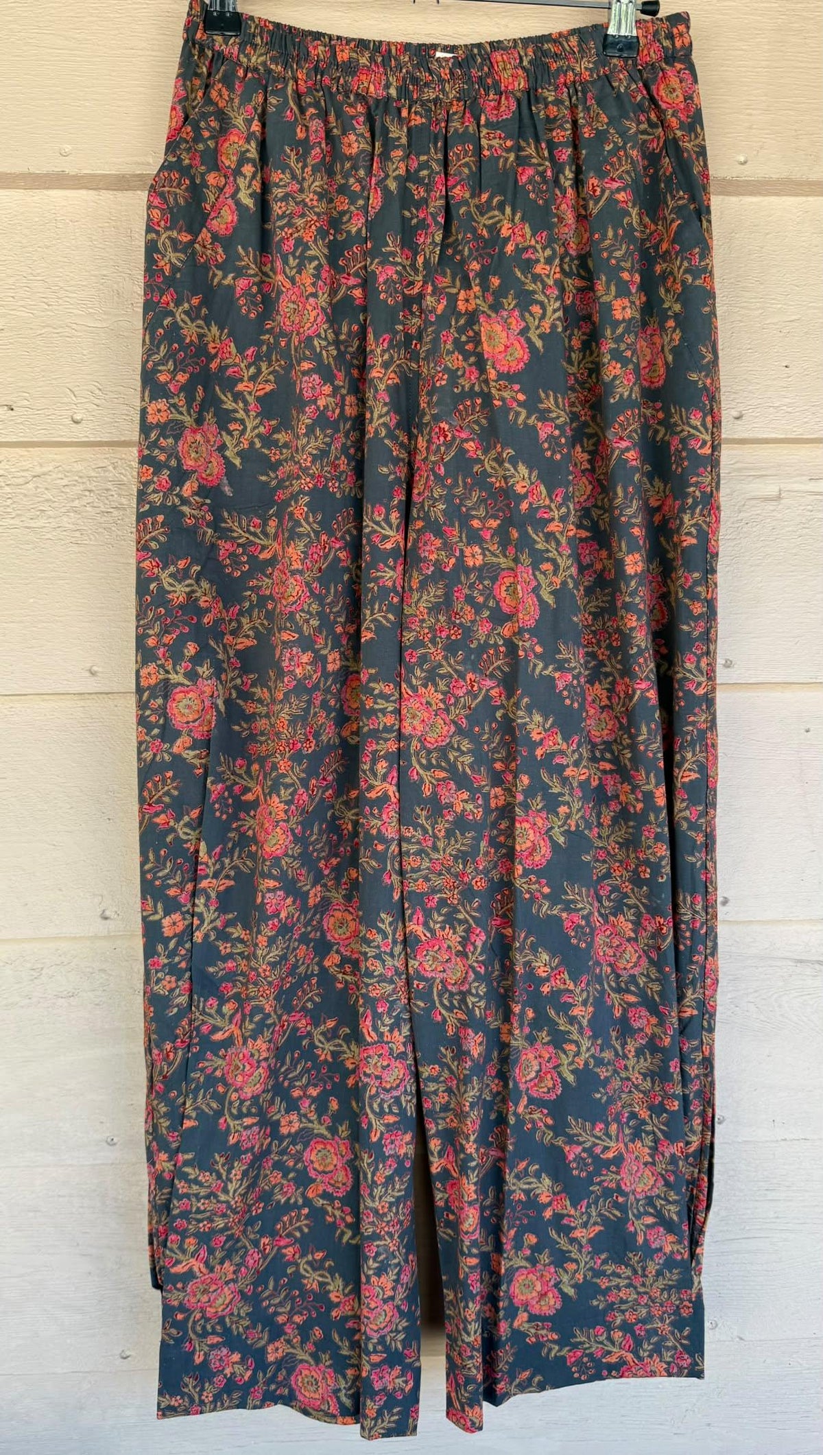 Flora Pleated Pants