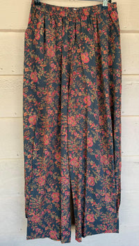 Flora Pleated Pants