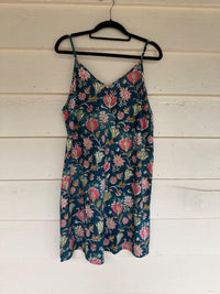 Devi Mini Slip